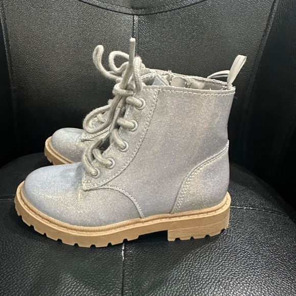 Shiny Faux-Leather Side-Zip Combat Boots for Toddler Girls - Picture 2 of 4